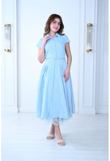 فستان ميدي بأكمام قصيرة وتصميم كلاسيكي