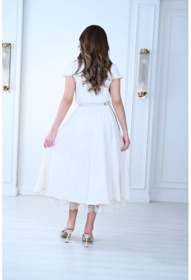 فستان ميدي بأكمام قصيرة وتصميم كلاسيكي