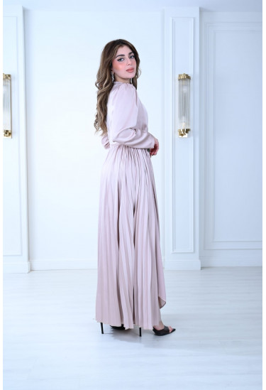 فستان سهرة أنيق بأكمام طويلة وتصميم درابيه فستان سهرة أنيق بأكمام طويلة وتصميم درابيه