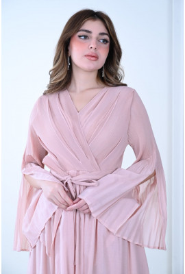 فستان أنيق بتصميم كروس وأكمام واسعة 