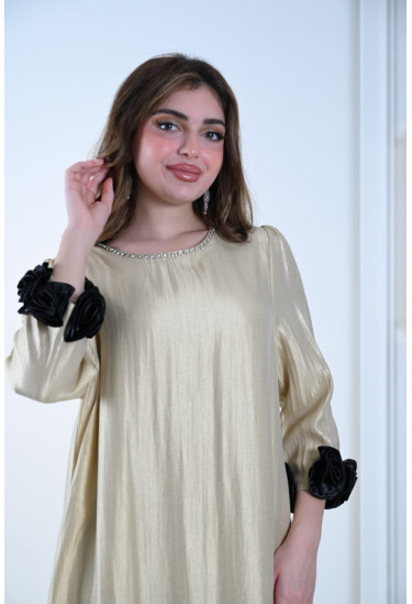 فستان سهرة أنيق بتصميم عصري