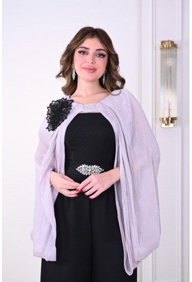 جمبسوت أنيق بكاب فضفاض وتفاصيل زهرية جمبسوت أنيق بكاب فضفاض وتفاصيل زهرية