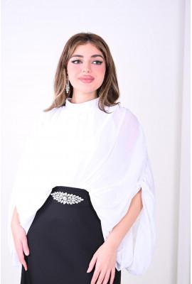 فستان نسائي بأكمام واسعه مفتوحه