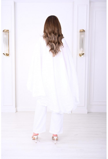 طقم أنيق بكيب مطرز راقي