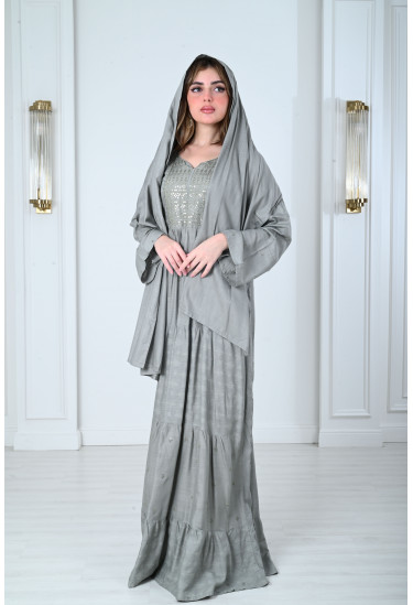 جلابيه طويله مع وشاح للرأس 