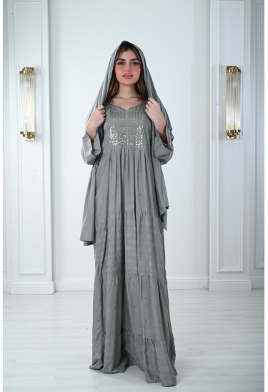 جلابيه طويله مع وشاح للرأس 