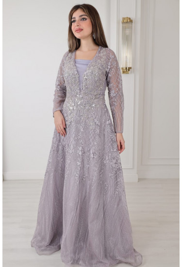 فستان سهرة طويل بأكمام طويلة وتطريز فخم ناعم