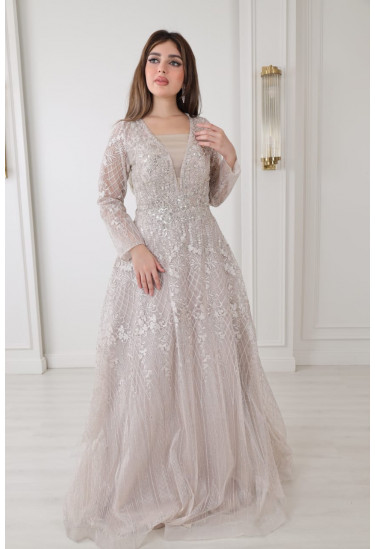 فستان سهرة طويل بأكمام طويلة وتطريز فخم ناعم