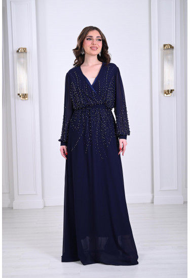 فساتين نسائية خليجية مطرزة