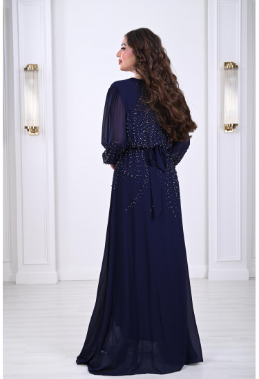 فساتين نسائية خليجية مطرزة