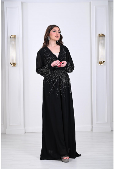 فساتين نسائية خليجية مطرزة