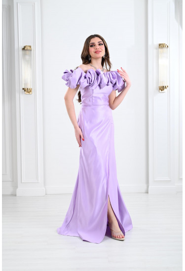 فساتين سهرة نسائية بقصة مذهلة