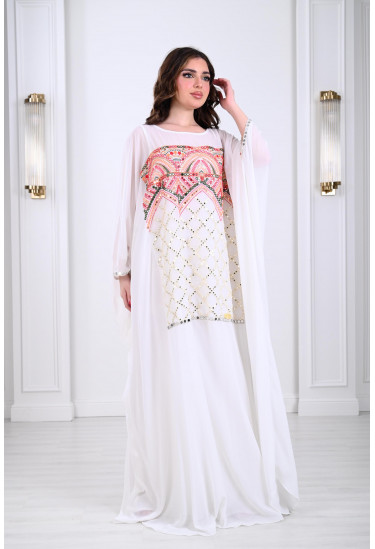 جلابية نسائية فضفاضة مطرزة