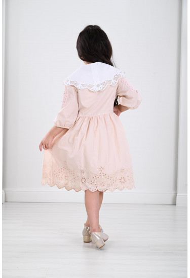 فستان مزين بالريش للأطفال