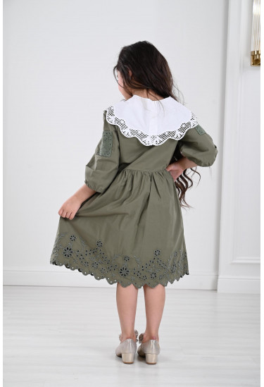 فستان مزين بالريش للأطفال