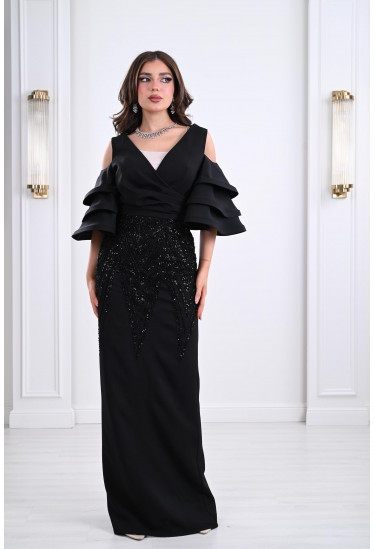 فستان سهرة بأكمام مدرجة