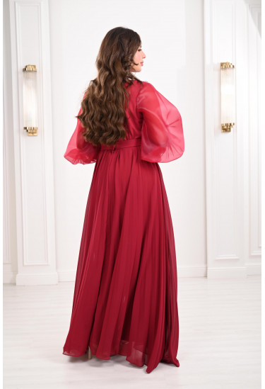 فستان طويل بأكمام طوبلة منفوخة