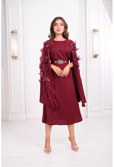 فستان ميدي بتصميم عصري أنيق