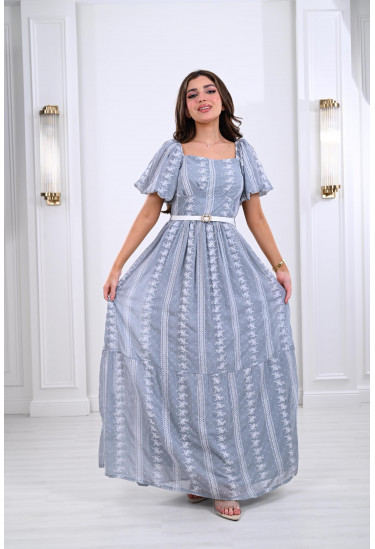 فستان طويل بنصف كم