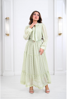 فستان نسائي بطبقات متعددة