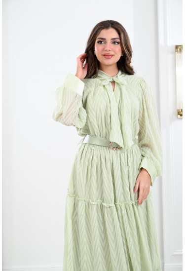 فستان نسائي بطبقات متعددة