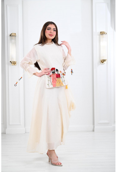 فستان نسائي بتصميم عصري راقي