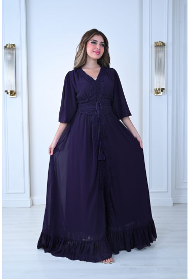 فستان ماكسي أنيق بلمسات دانتيل راقية