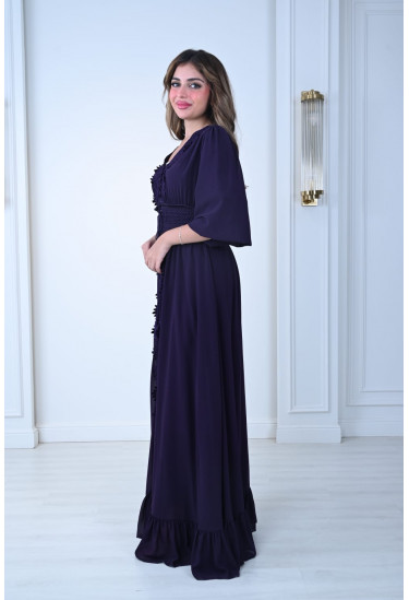 فستان ماكسي أنيق بلمسات دانتيل راقية