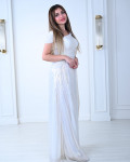 فستان سهرة بتصميم طيات ولمسة ملكية 