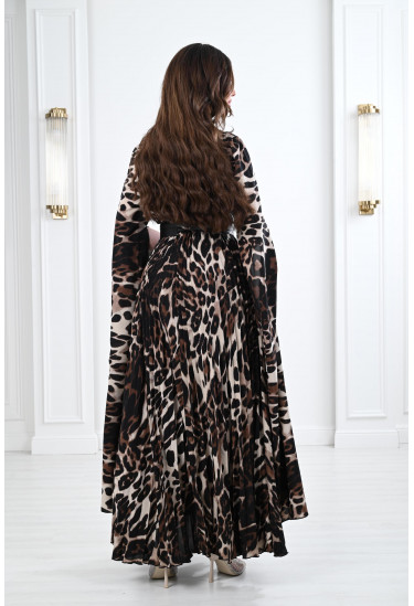 فستان نسائي طويل بحزام جلد عريض