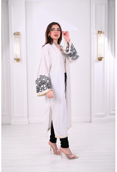 بشت نسائي ماكسي بنقوشات مميزة بشت نسائي ماكسي بنقوشات مميزة