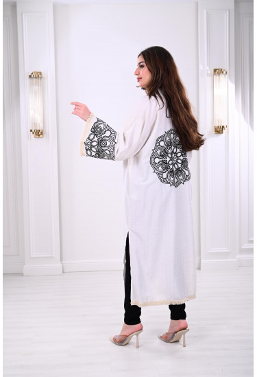 بشت نسائي ماكسي بنقوشات مميزة بشت نسائي ماكسي بنقوشات مميزة