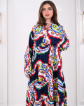 جلابية فضفاضة مزينة بطباعات ملونة 