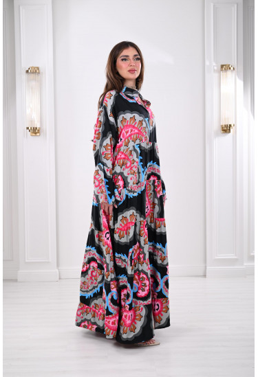 جلابية فضفاضة مزينة بطباعات ملونة 