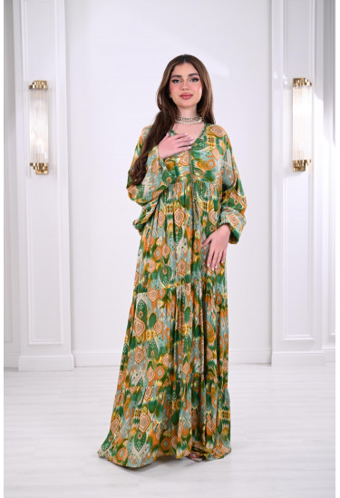 جلابية نسائية بنقوشات ملونة بألوان مبهجة