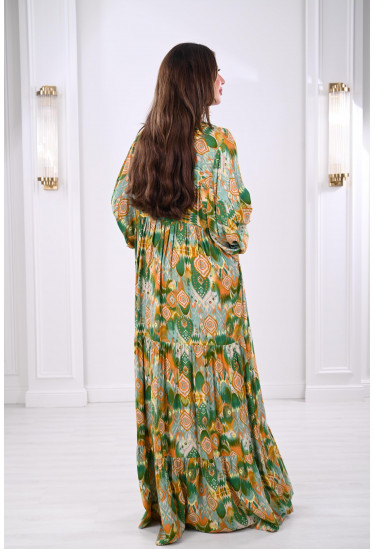 جلابية نسائية بنقوشات ملونة بألوان مبهجة