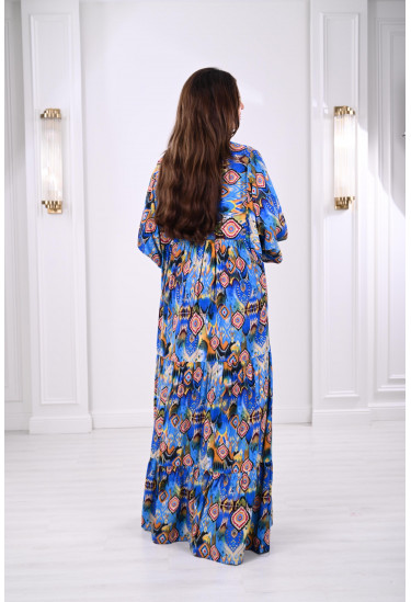 جلابية نسائية بنقوشات ملونة بألوان مبهجة