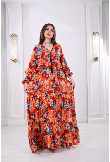 جلابية نسائية بنقوشات ملونة بألوان مبهجة