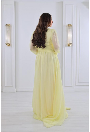 فستان سهرة نسائي بتصميم جذاب