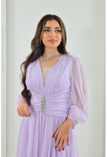 فستان سهرة نسائي بتصميم جذاب