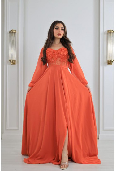 فستان نسائي للسهرات بصدر مطرز فستان نسائي للسهرات بصدر مطرز