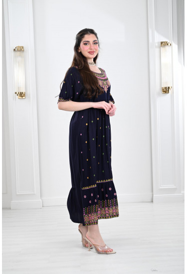 جلابية نسائية طبقات مطرزة جلابية نسائية طبقات مطرزة