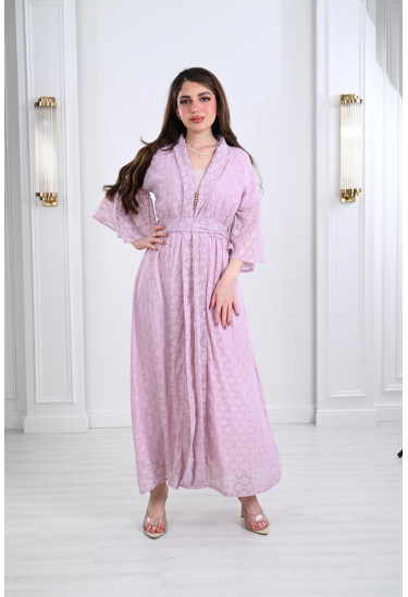 فستان نسائي طويل بقصة مميزة