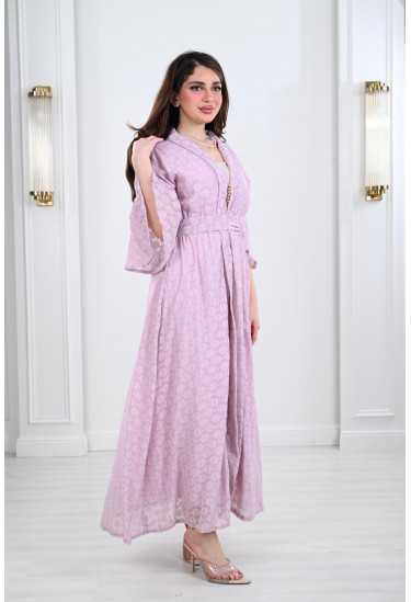 فستان نسائي طويل بقصة مميزة