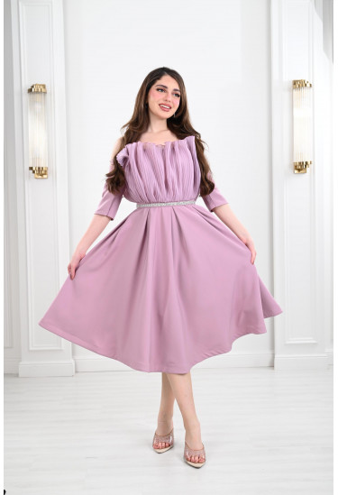 فستان ميدي كلوش بقصة الأوف شولدر