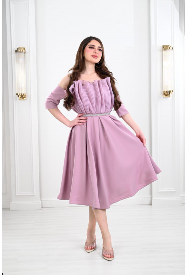 فستان ميدي كلوش بقصة الأوف شولدر