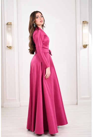 فستان سهرة رقيق بياقة أنيقة