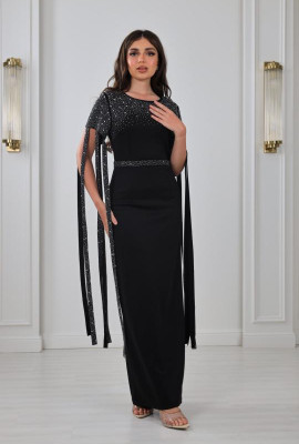 فستان نسائي مطرز بأكمام شراشيب طويلة