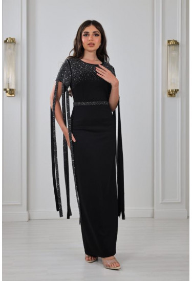 فستان نسائي مطرز بأكمام شراشيب طويلة