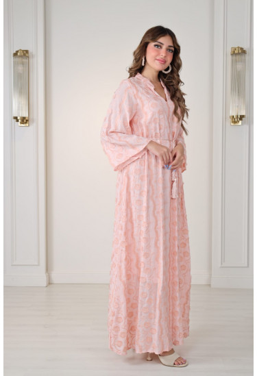 فستان نسائي دانتيل مطرز طويل